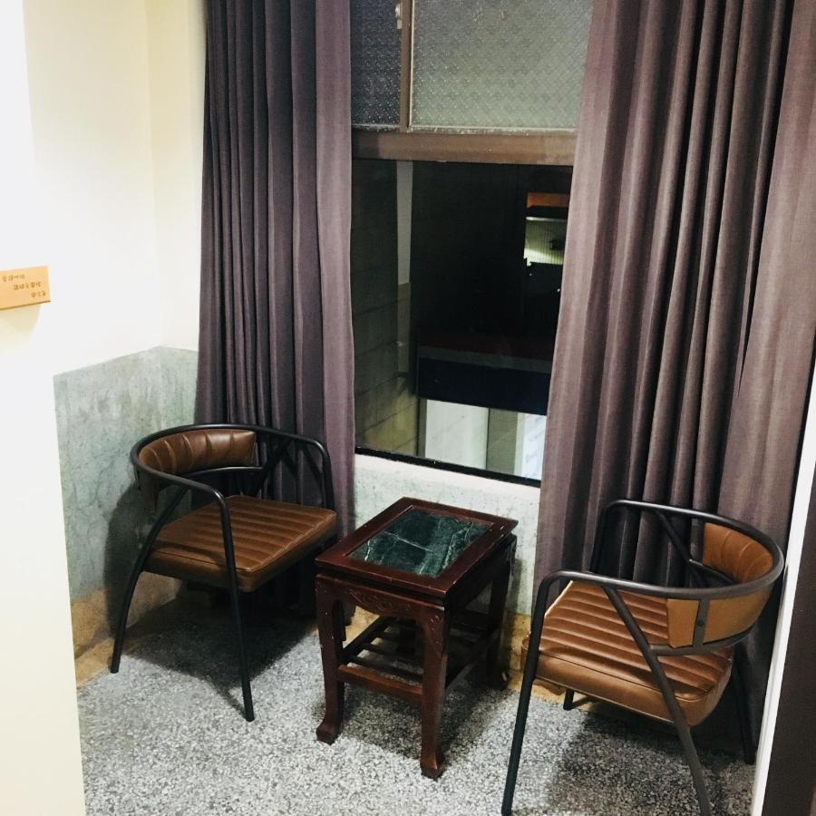 Feng Chao Home Tainan Zewnętrze zdjęcie